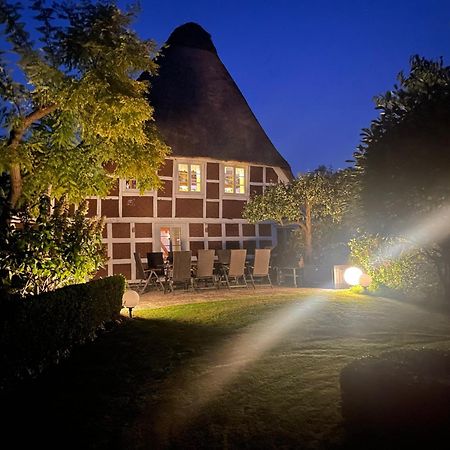Altes Landhaus Oste, Klavier Appartement, 2 Zimmer Mit Kamin Hemmoor Luaran gambar
