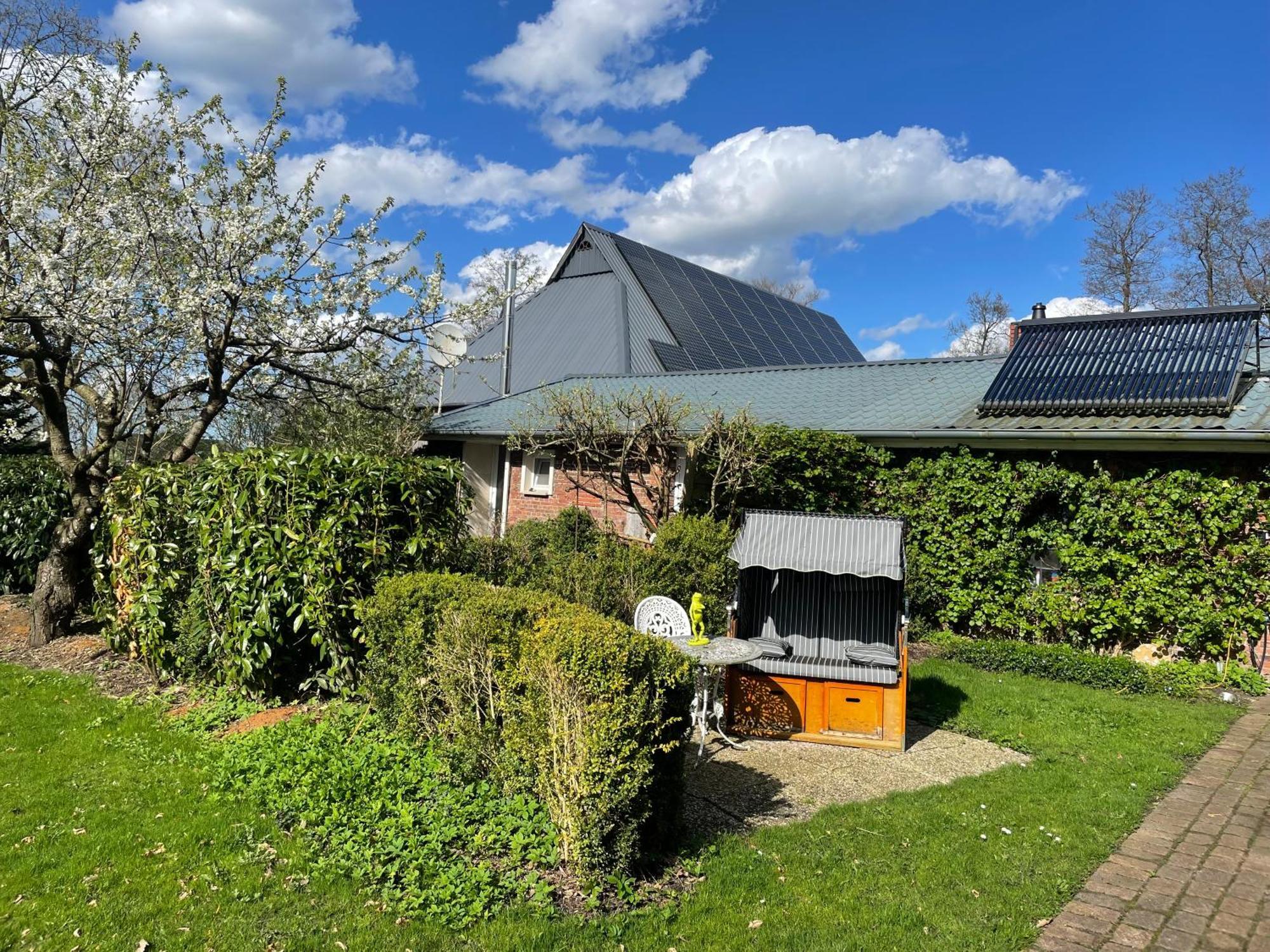 Altes Landhaus Oste, Klavier Appartement, 2 Zimmer Mit Kamin Hemmoor Luaran gambar