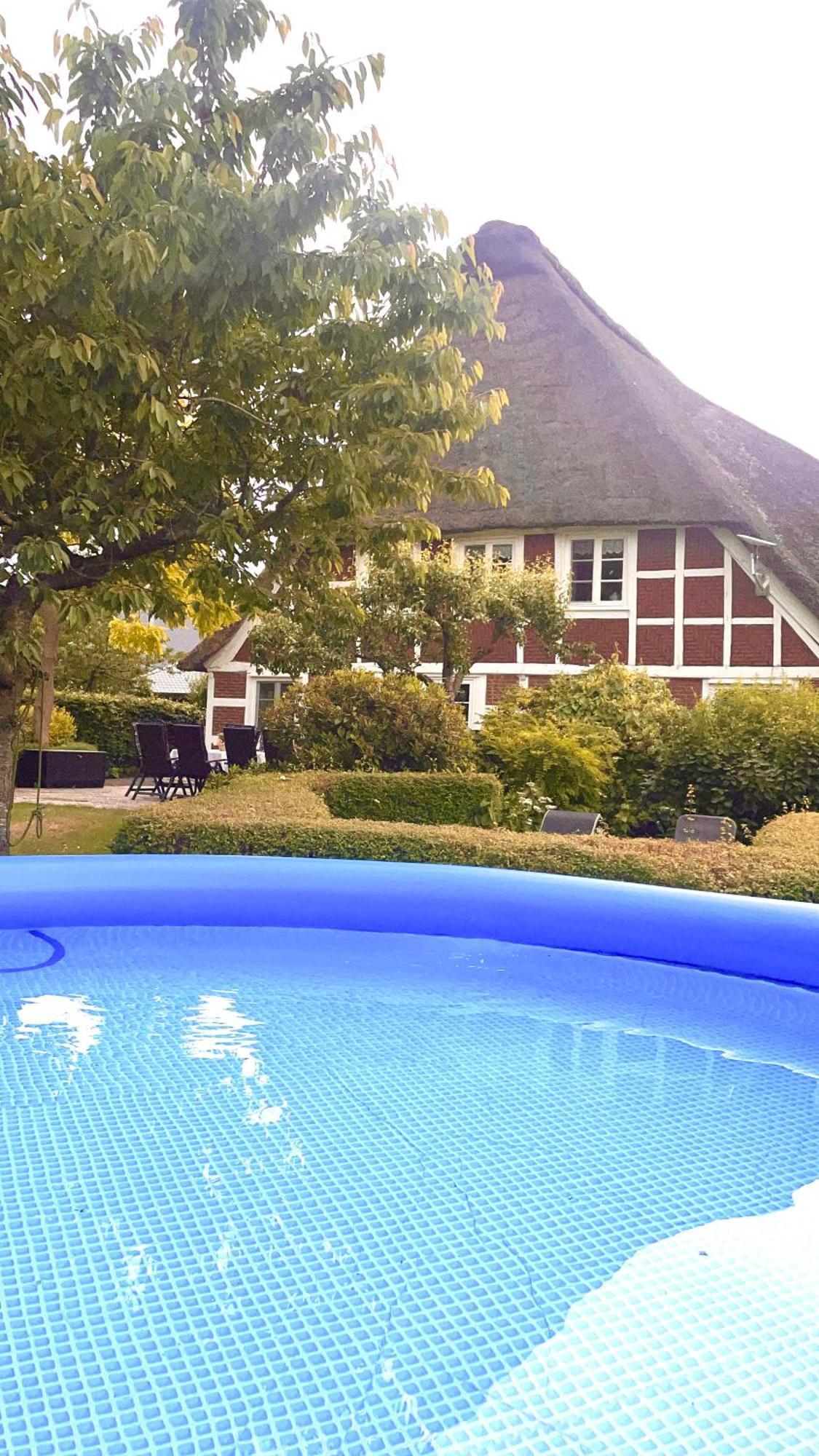 Altes Landhaus Oste, Klavier Appartement, 2 Zimmer Mit Kamin Hemmoor Luaran gambar