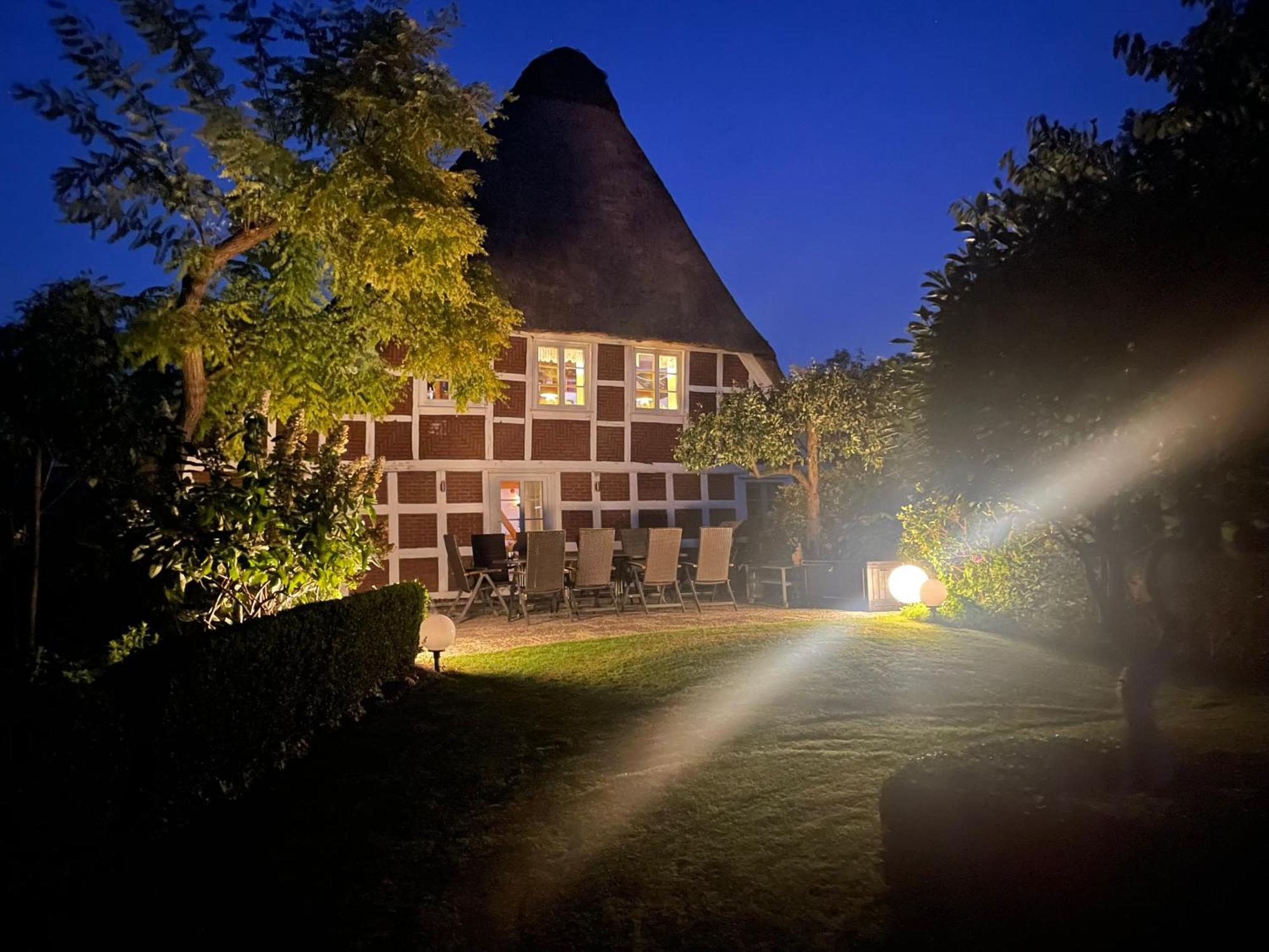 Altes Landhaus Oste, Klavier Appartement, 2 Zimmer Mit Kamin Hemmoor Luaran gambar